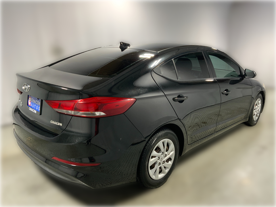 2017 Hyundai Elantra SE 6AT