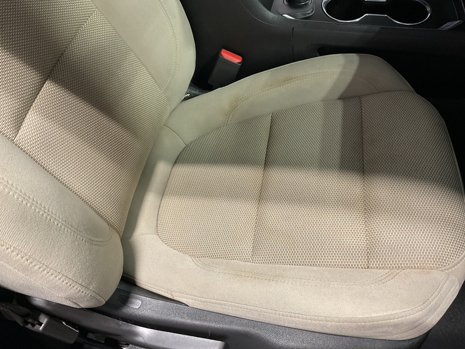 2022 Chevrolet Traverse LS FWD