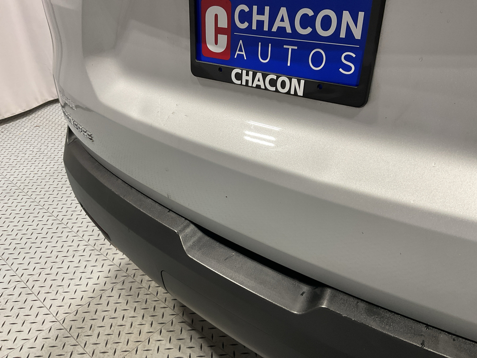 2022 Chevrolet Traverse LS FWD