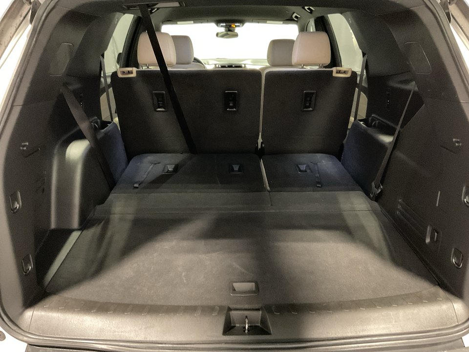 2022 Chevrolet Traverse LS FWD