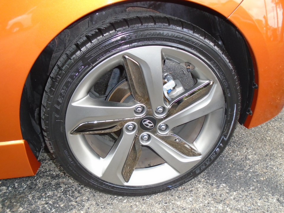 2013 Hyundai Veloster Base