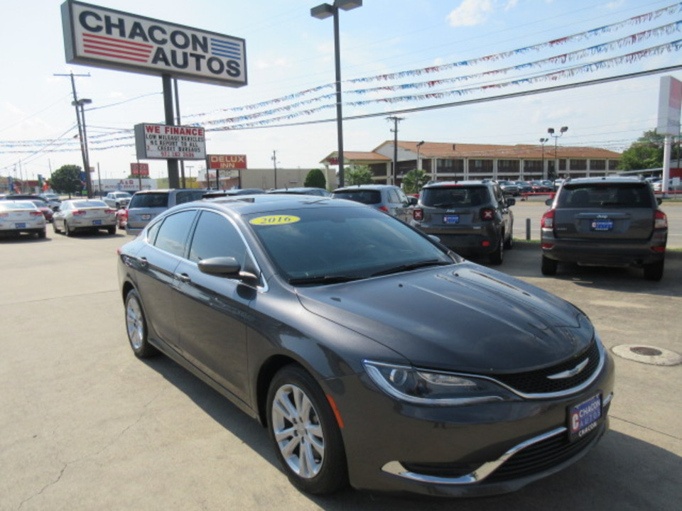 2016 Chrysler 200 Limited