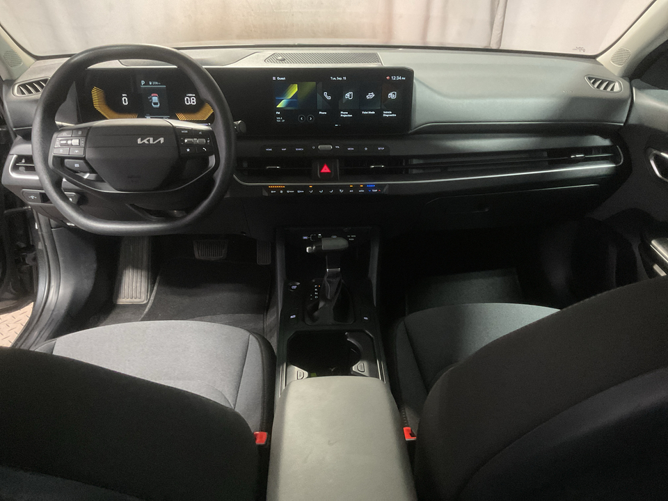2025 Kia K4 LX