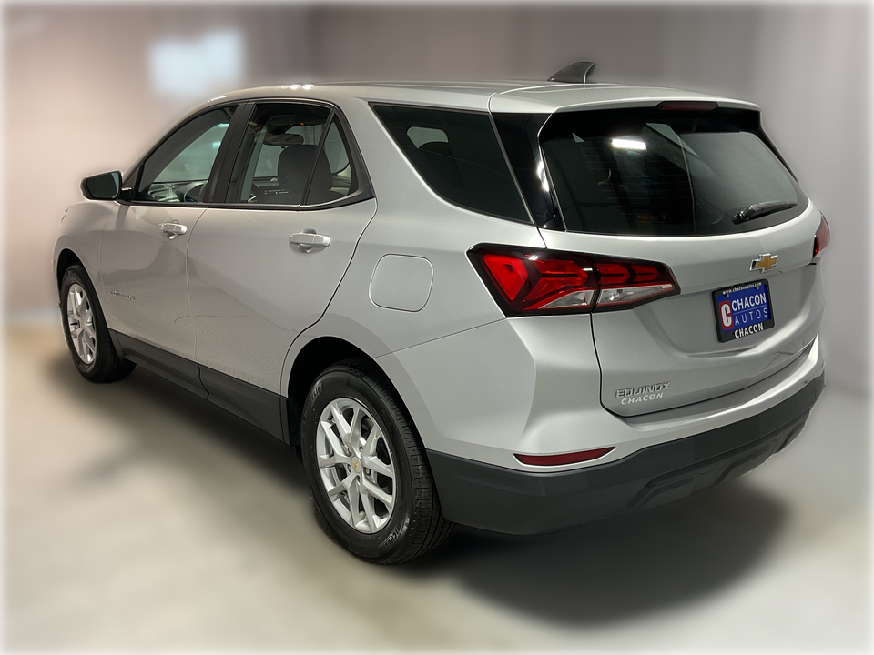 2022 Chevrolet Equinox LS 2WD