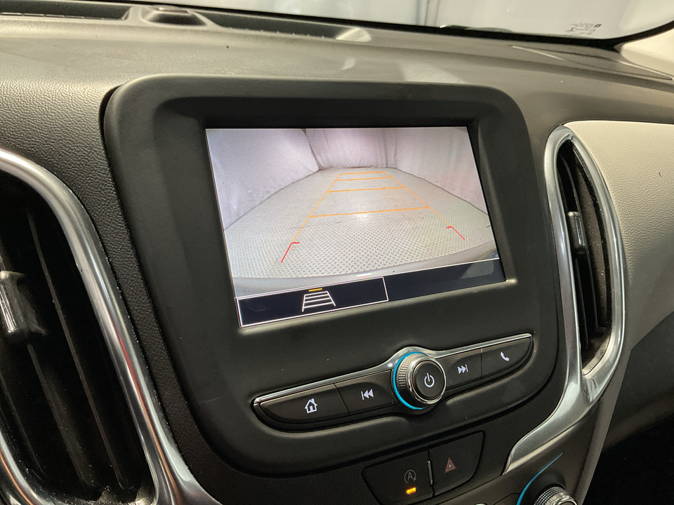 2022 Chevrolet Equinox LS 2WD