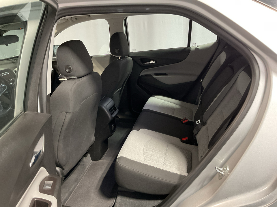 2022 Chevrolet Equinox LS 2WD