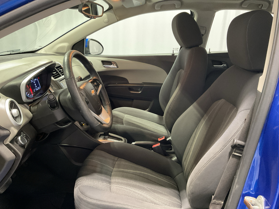 2019 Chevrolet Sonic LT Auto Sedan
