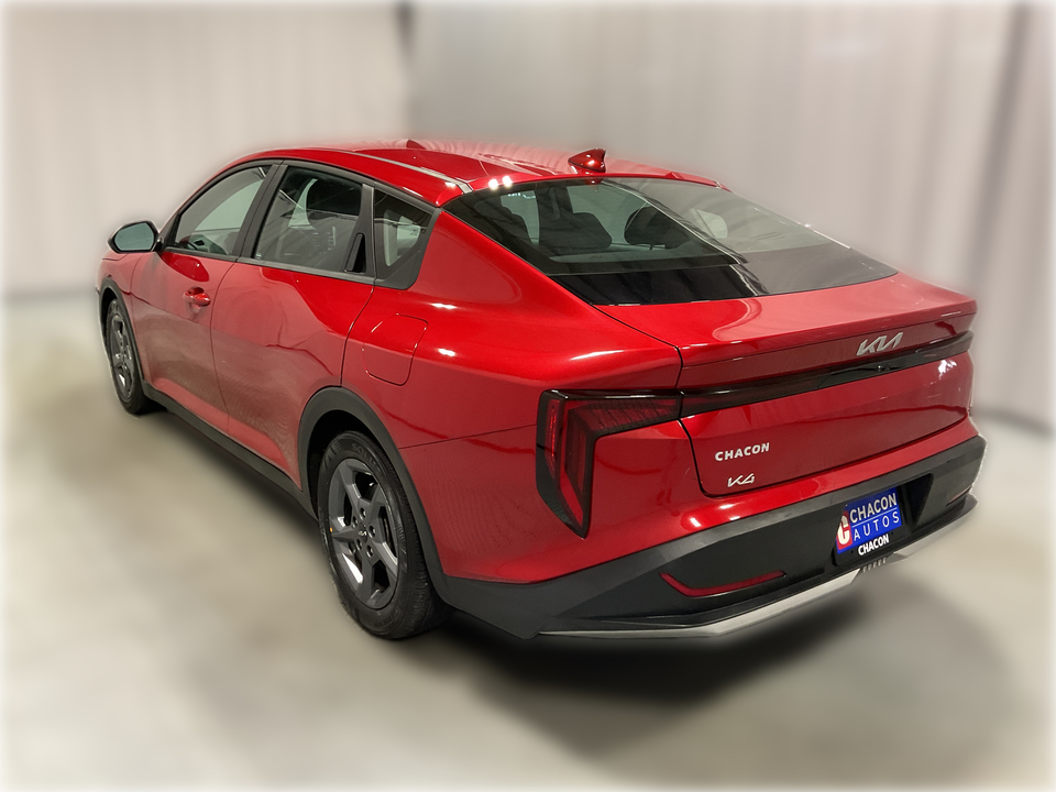 2025 Kia K4 LXS