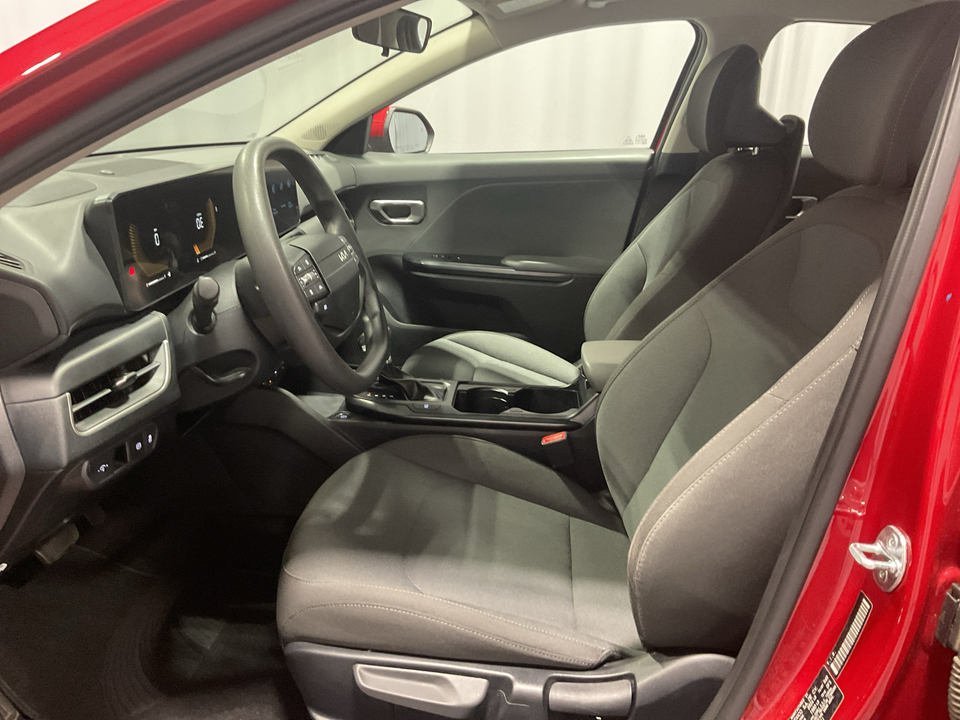 2025 Kia K4 LX
