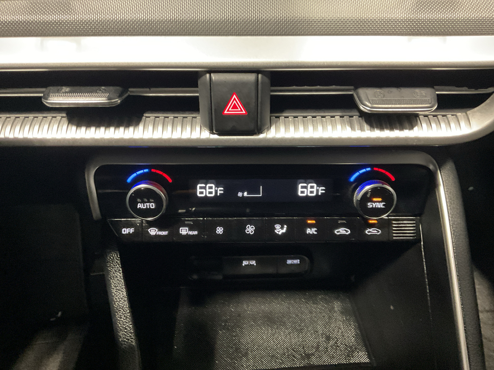 2022 Kia K5 LXS
