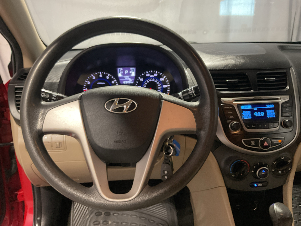 2016 Hyundai Accent SE 4-Door 6A