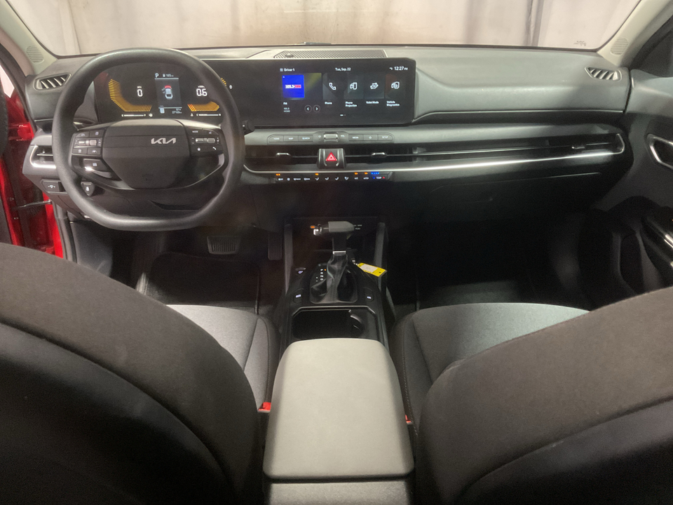 2025 Kia K4 LX