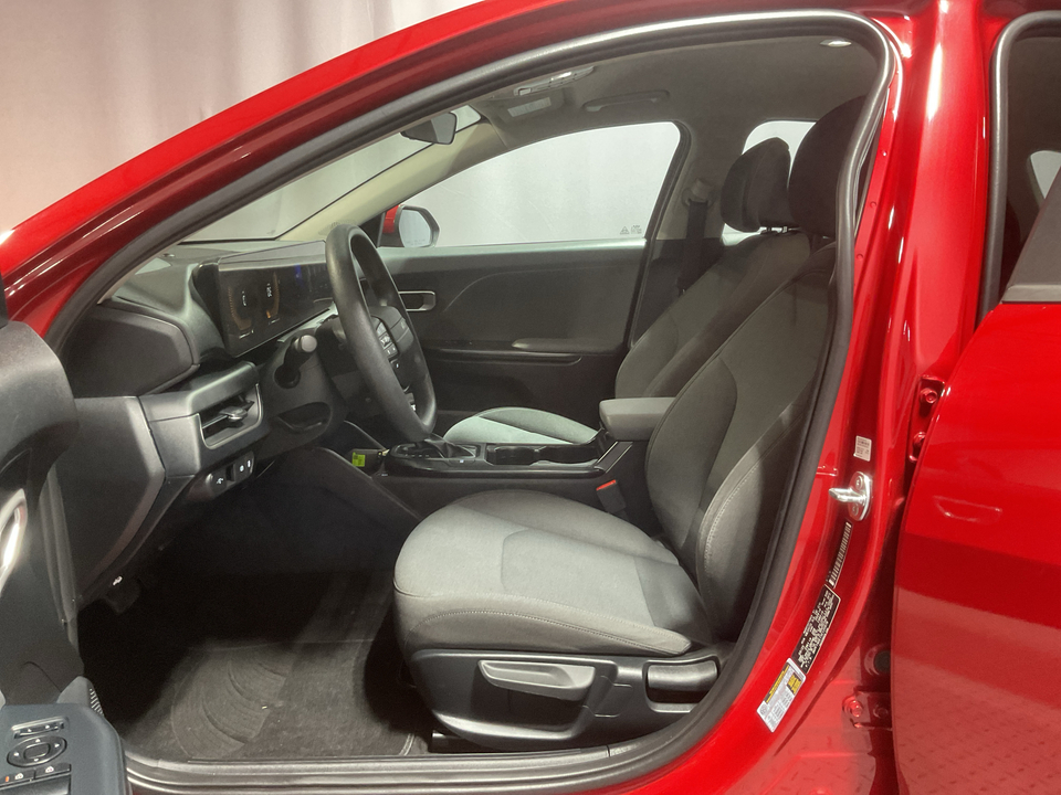 2025 Kia K4 LX