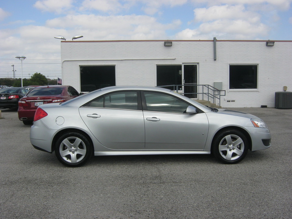 2010 Pontiac G6 Base