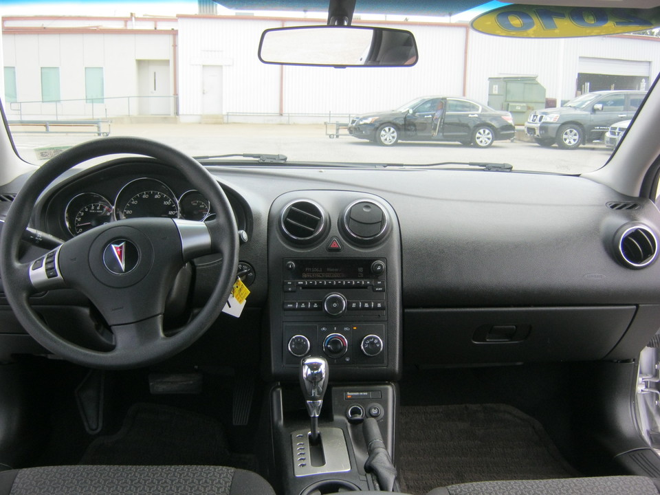 2010 Pontiac G6 Base