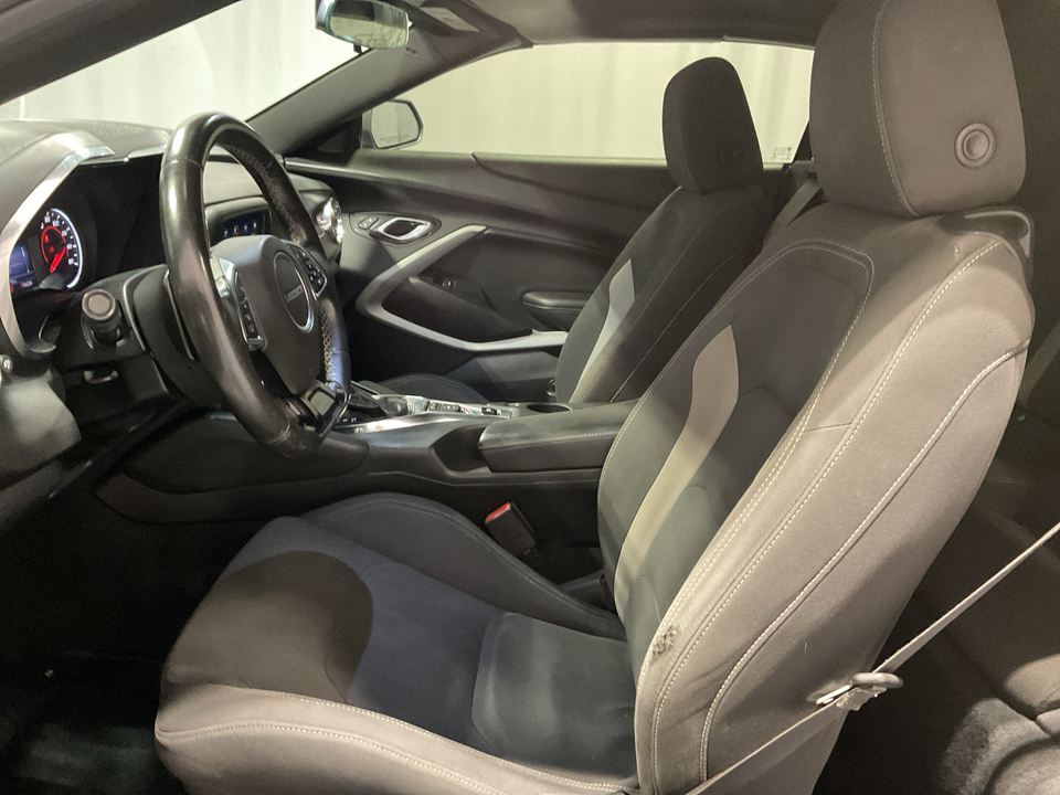 2020 Chevrolet Camaro 1LT Convertible 8A
