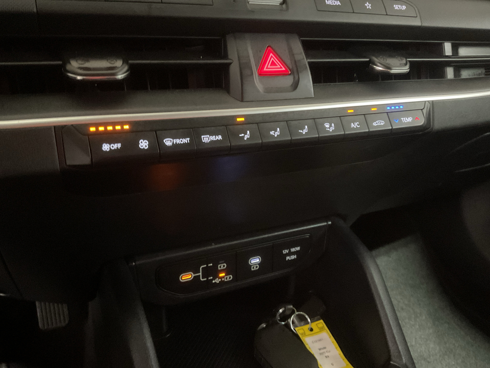 2025 Kia K4 LX