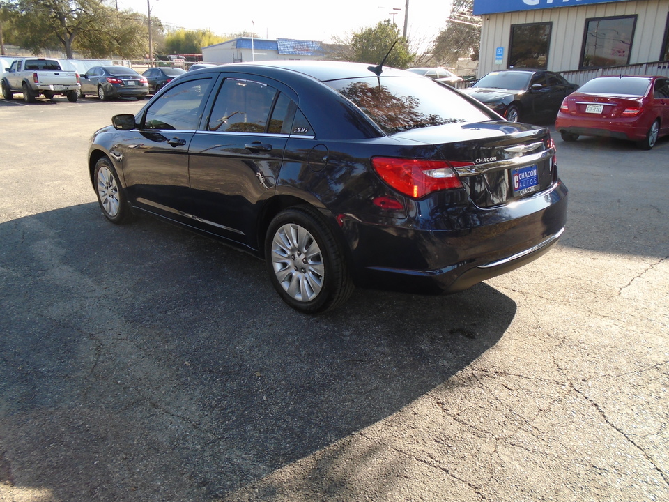 2014 Chrysler 200 LX