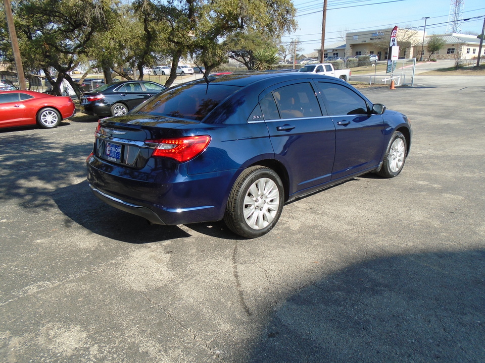 2014 Chrysler 200 LX