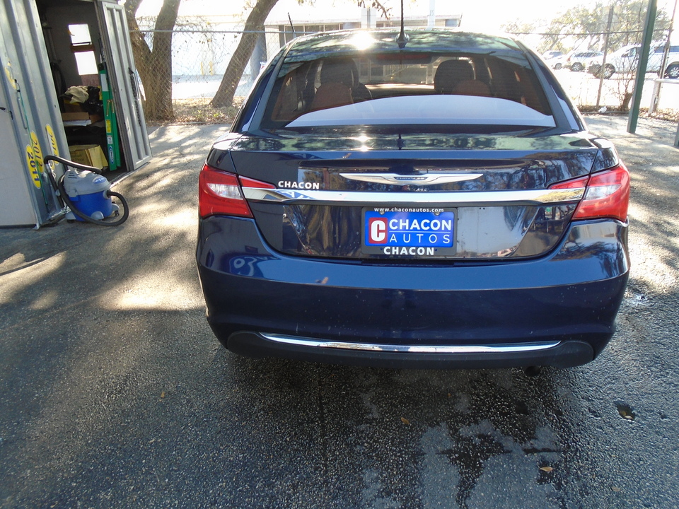 2014 Chrysler 200 LX