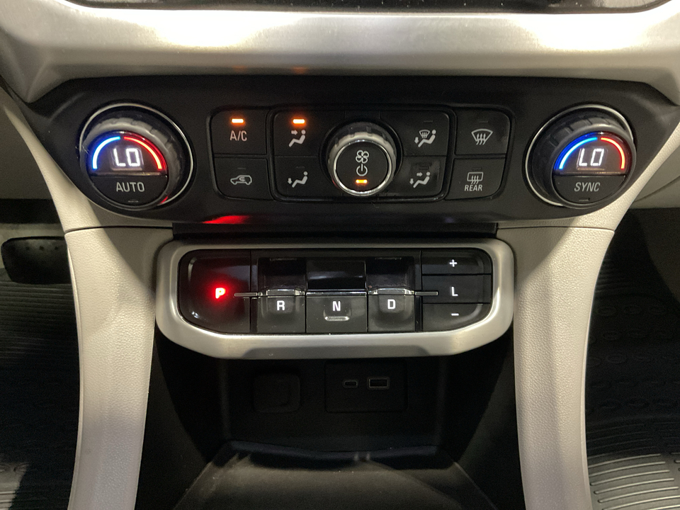 2020 GMC Acadia SLT