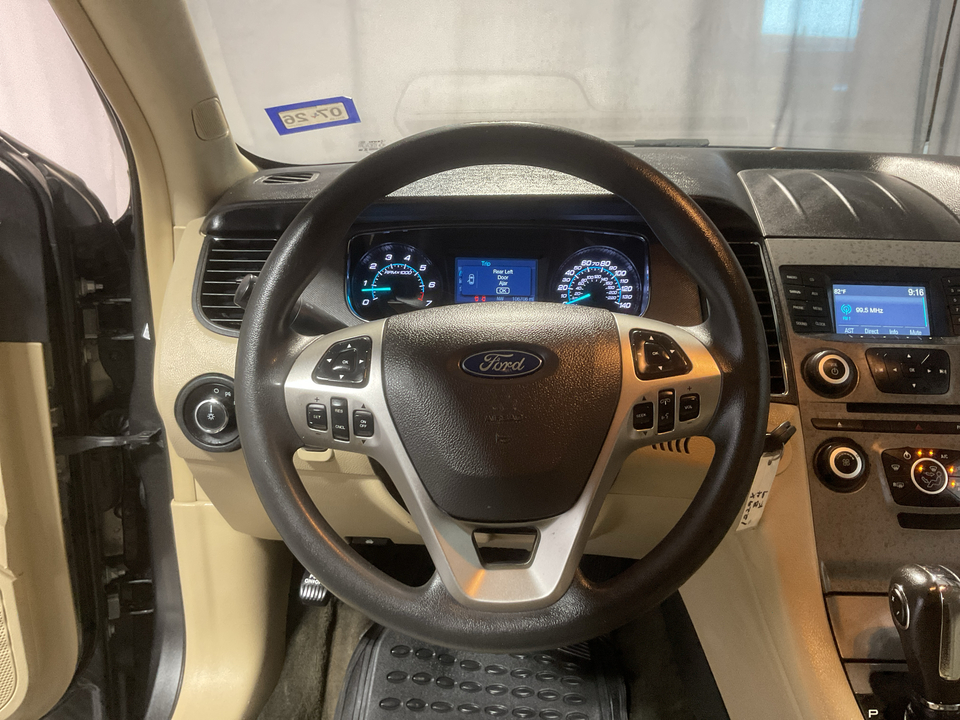 2018 Ford Taurus SE FWD