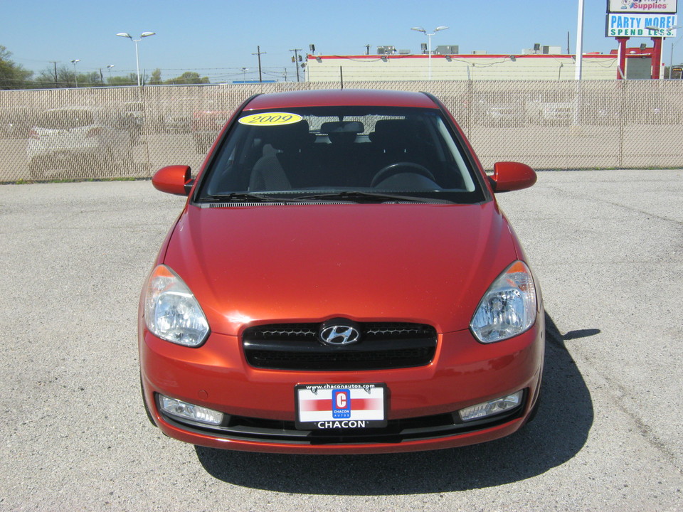 2009 Hyundai Accent SE 3-Door