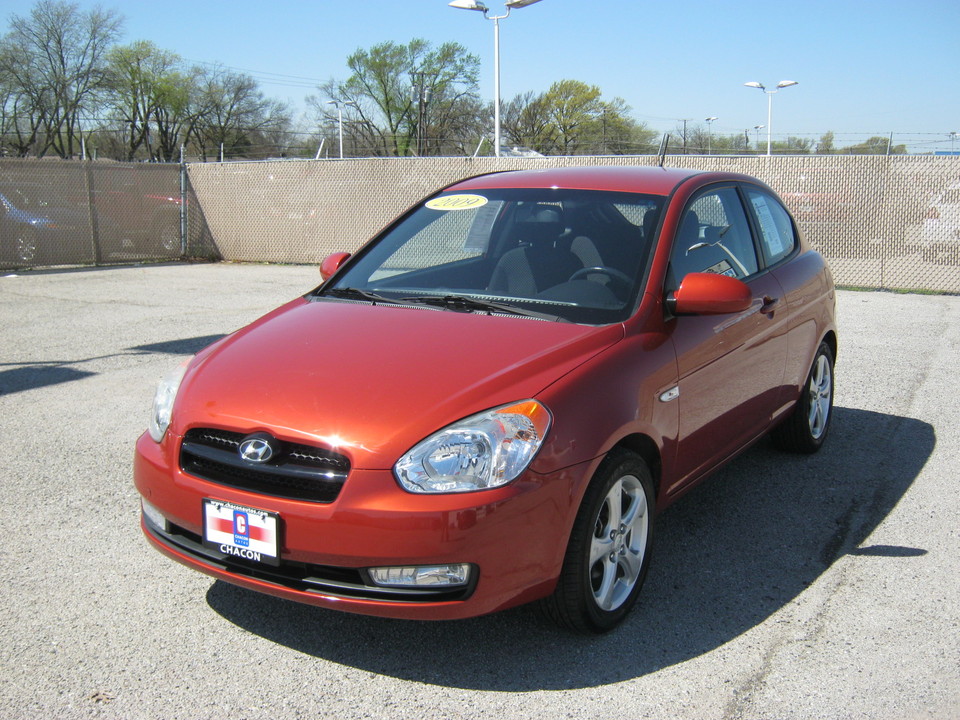2009 Hyundai Accent SE 3-Door