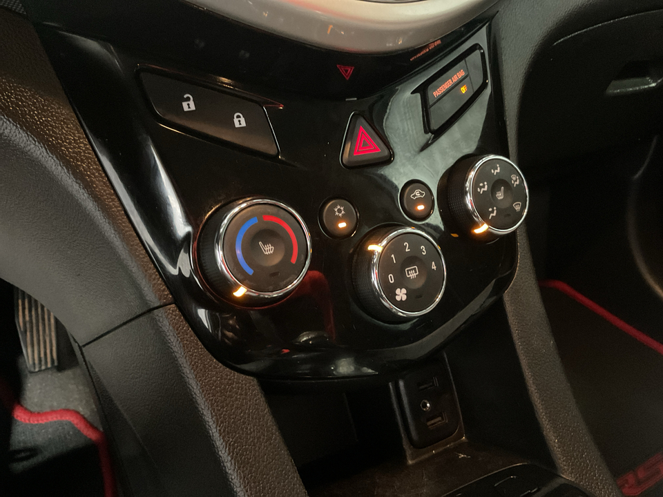 2020 Chevrolet Sonic LT Auto 5-Door