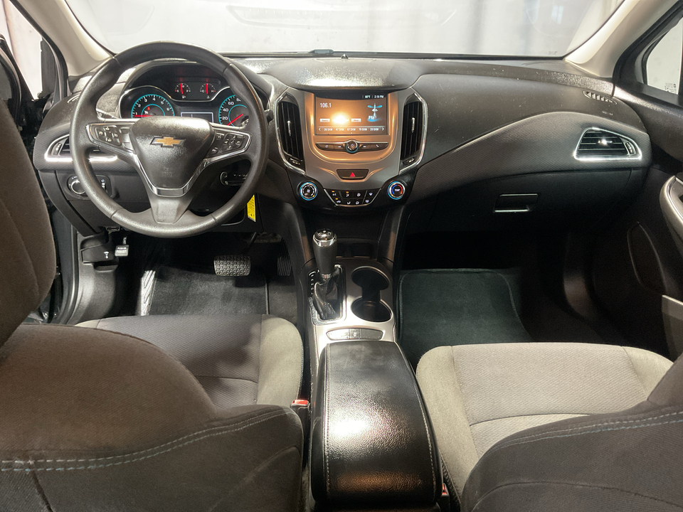 2018 Chevrolet Cruze LT Auto