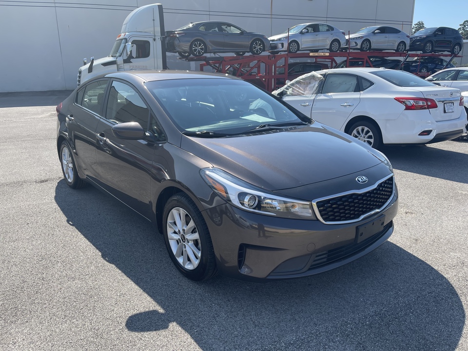 2017 Kia Forte LX 6A