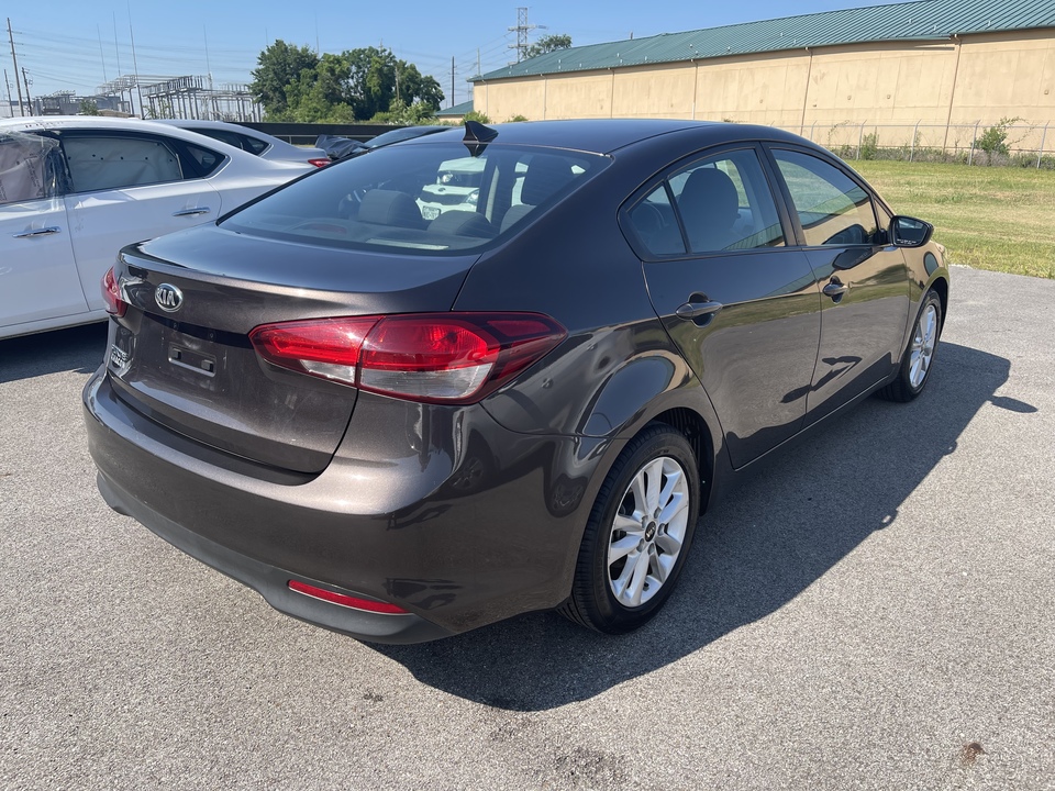 2017 Kia Forte LX 6A