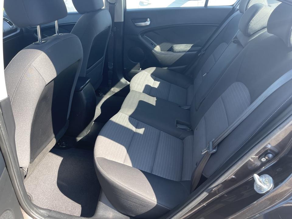 2017 Kia Forte LX 6A