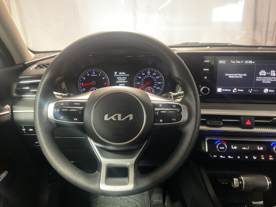 2022 Kia K5 LXS
