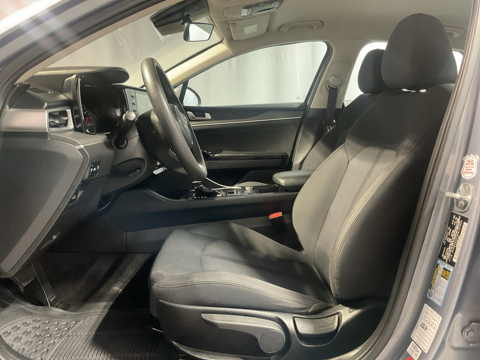 2022 Kia K5 LXS