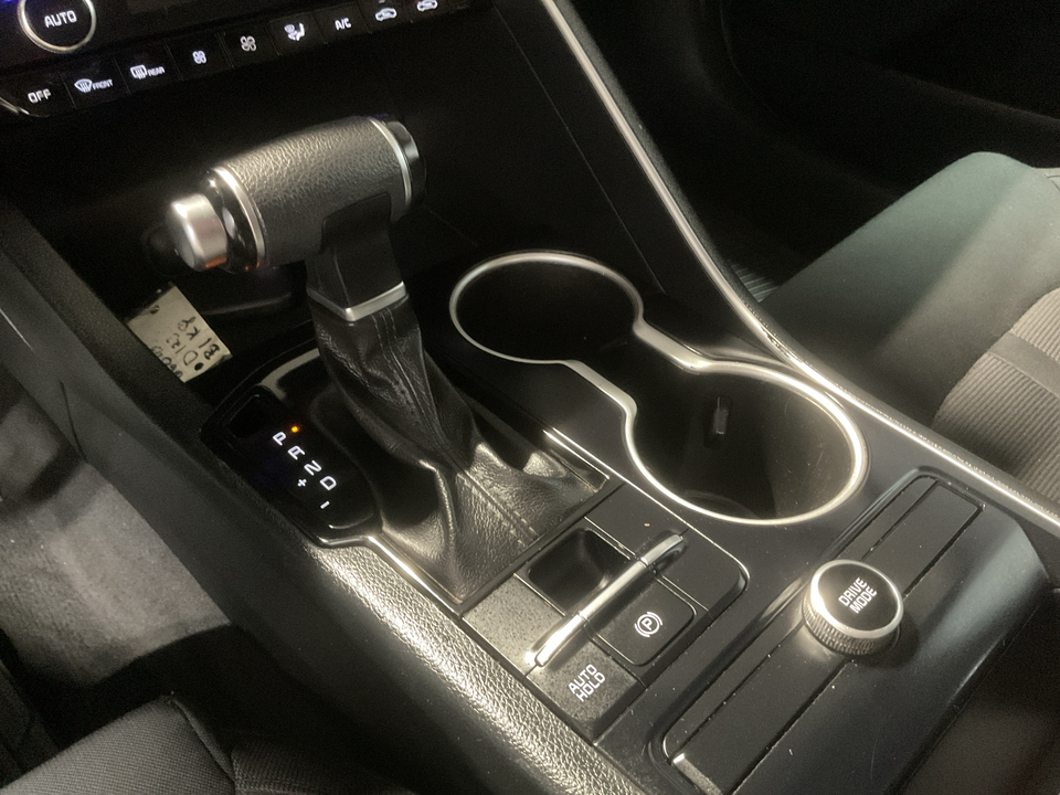 2022 Kia K5 LXS