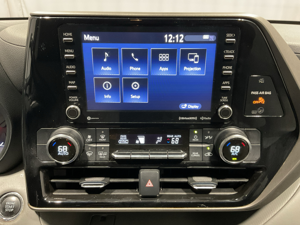 2022 Toyota Highlander LE FWD V6