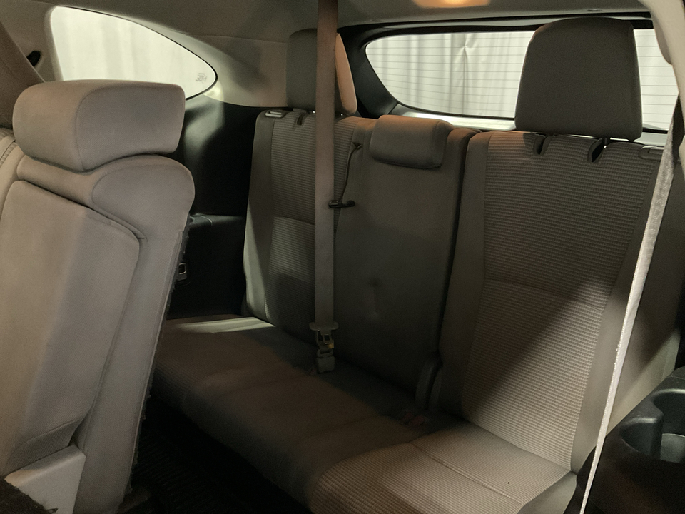 2022 Toyota Highlander LE FWD V6
