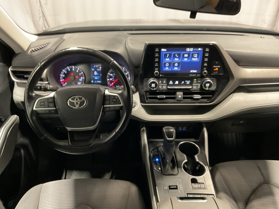 2022 Toyota Highlander LE FWD V6