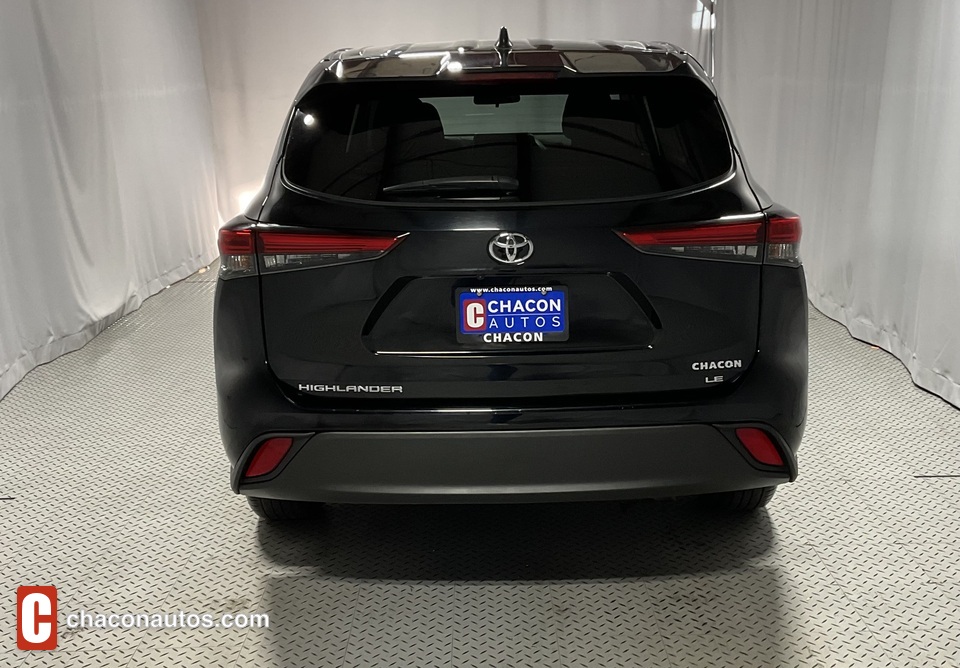 2022 Toyota Highlander LE FWD V6