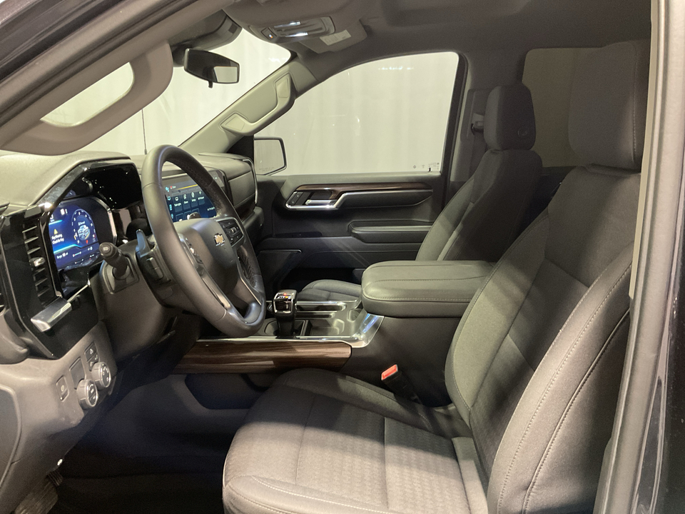 2023 Chevrolet Silverado 1500 LT Crew Cab 2WD