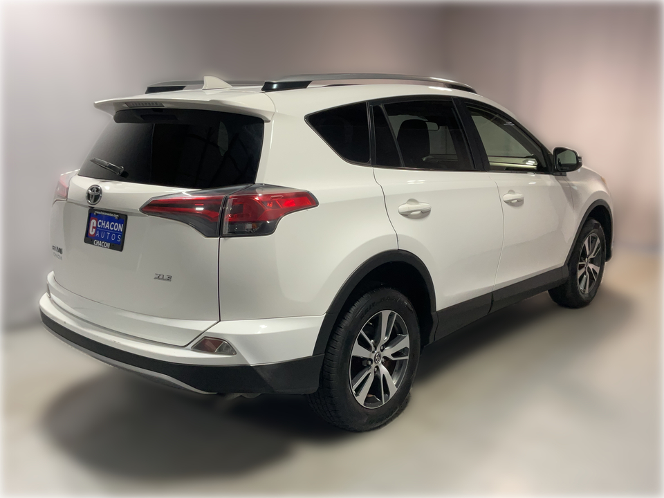 2018 Toyota RAV4 XLE FWD