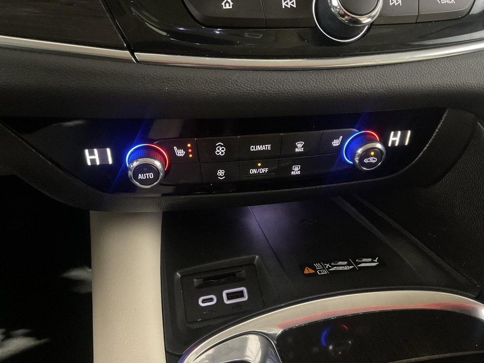 2023 Buick Enclave Essence FWD