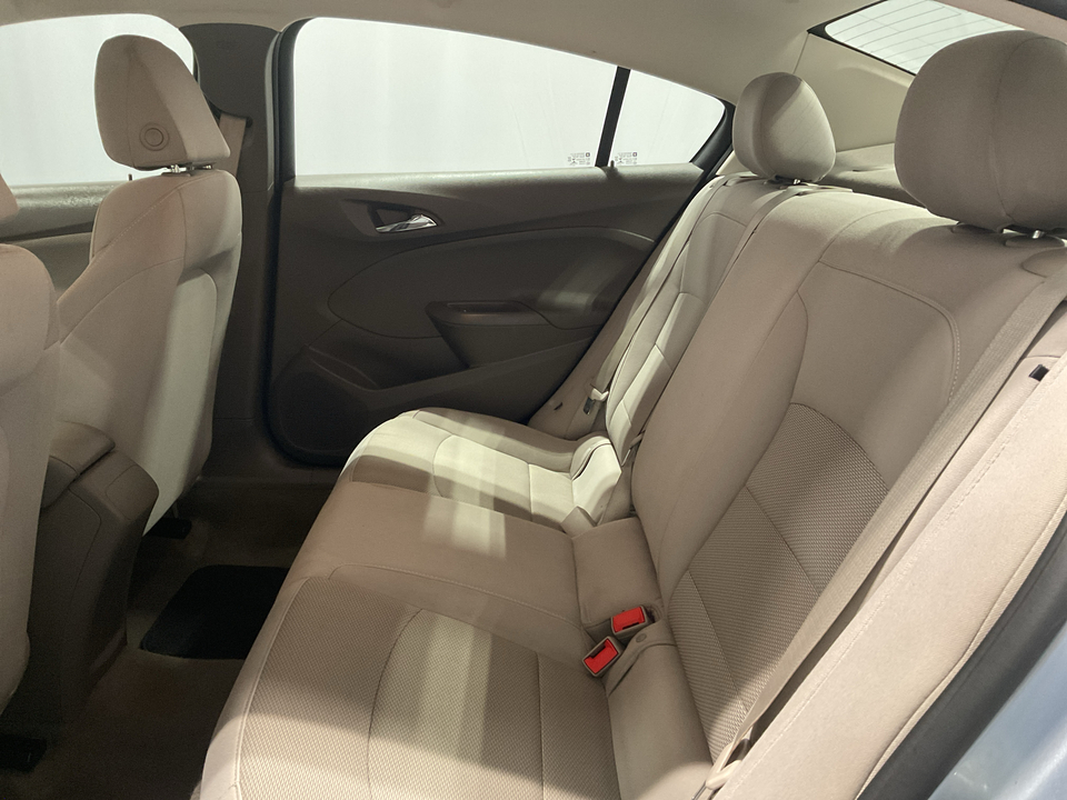 2018 Chevrolet Cruze LS Auto