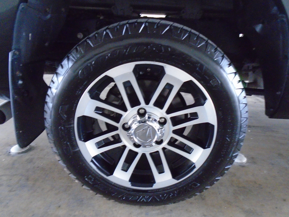 2012 Toyota Tundra Tundra-Grade 5.7L Double Cab 2WD