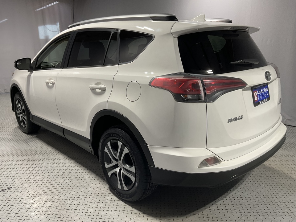 2018 Toyota RAV4 LE FWD