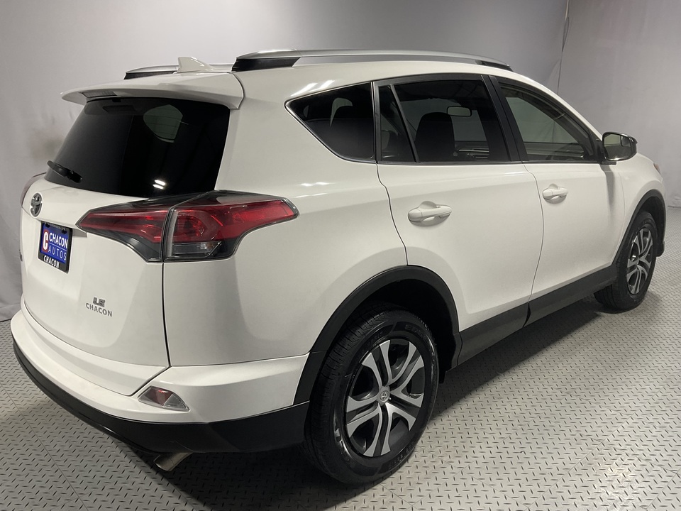 2018 Toyota RAV4 LE FWD