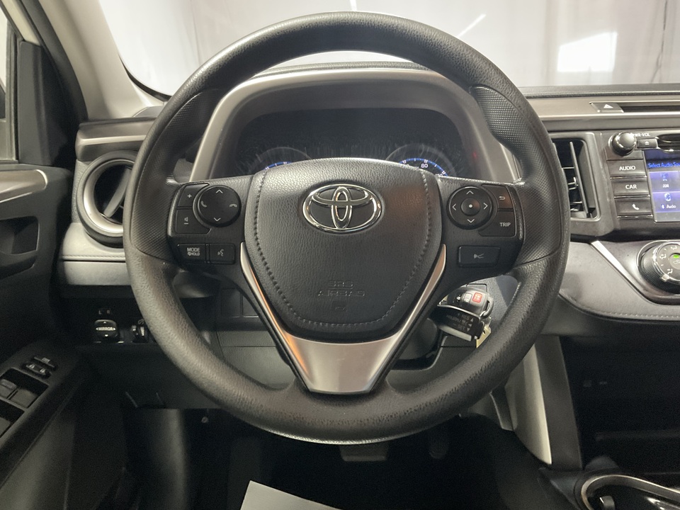 2018 Toyota RAV4 LE FWD