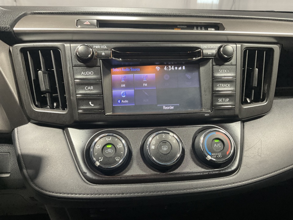 2018 Toyota RAV4 LE FWD