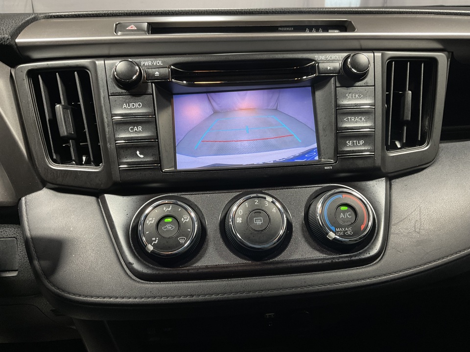 2018 Toyota RAV4 LE FWD